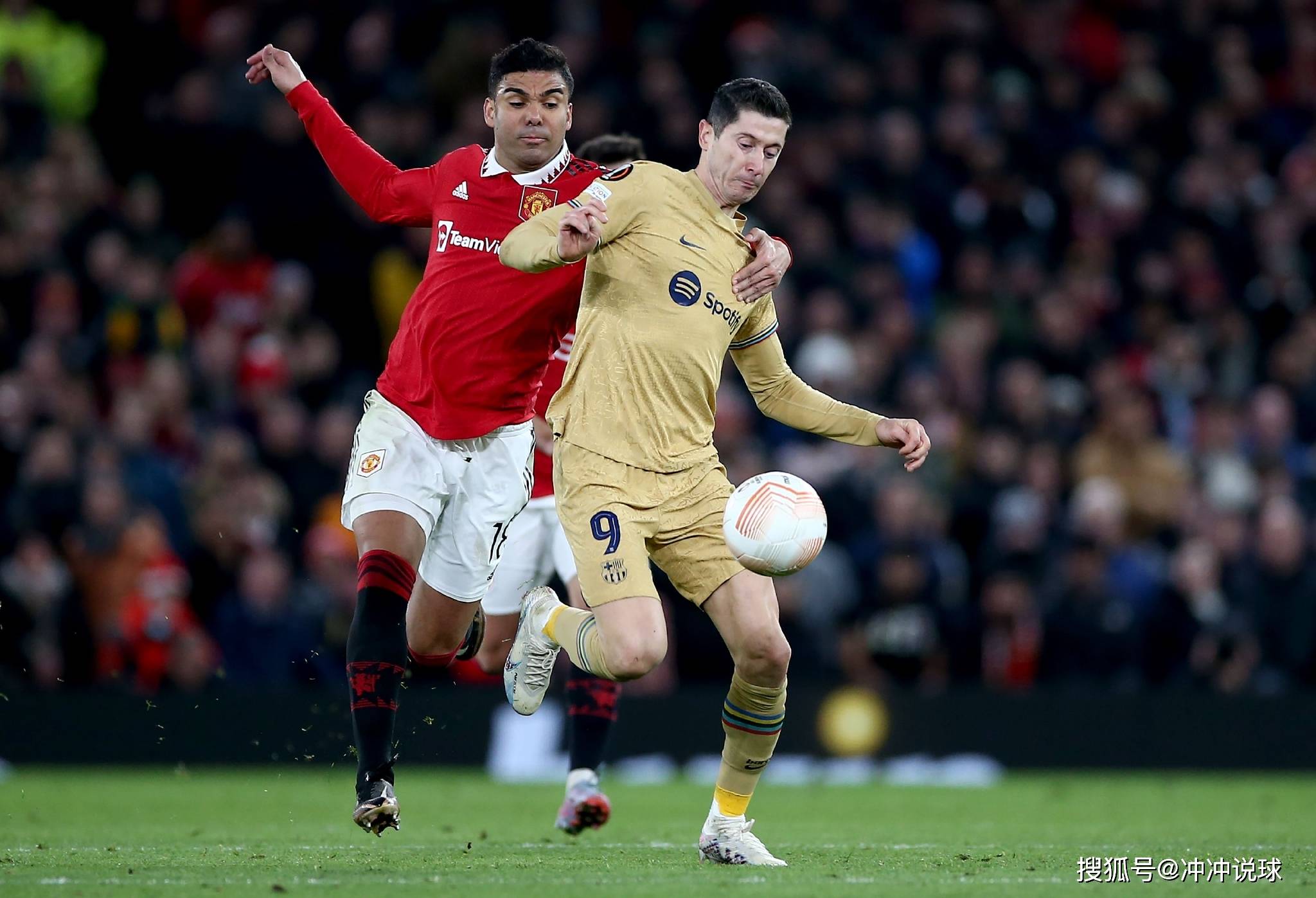 华体会HTH平台阿斯顿维拉训练开放日，国际比赛日伤情更新引欢呼，法甲在即，数据趋势出现新变化的简单介绍